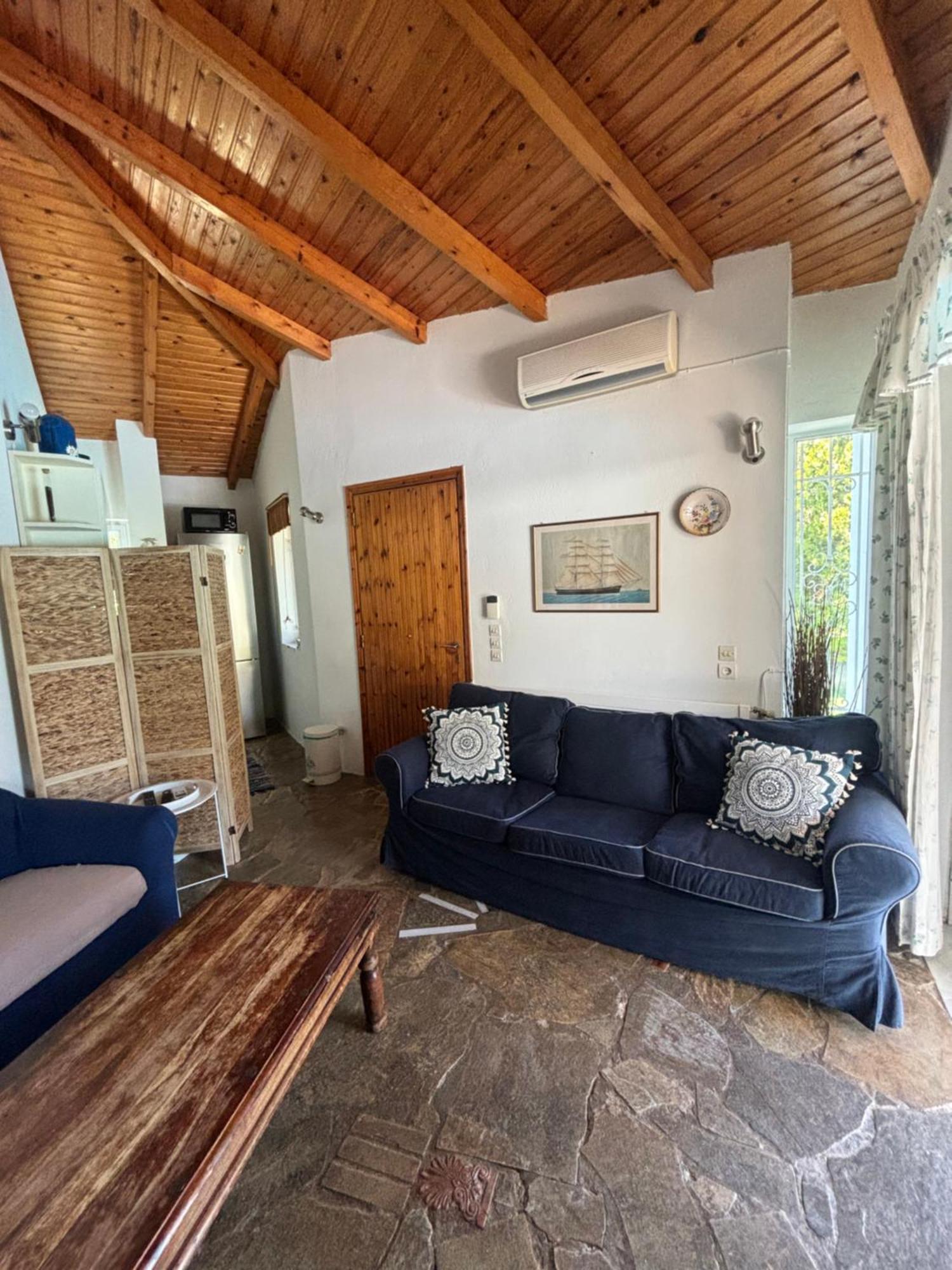 Country House With Pool And Big Garden Oropos Luaran gambar