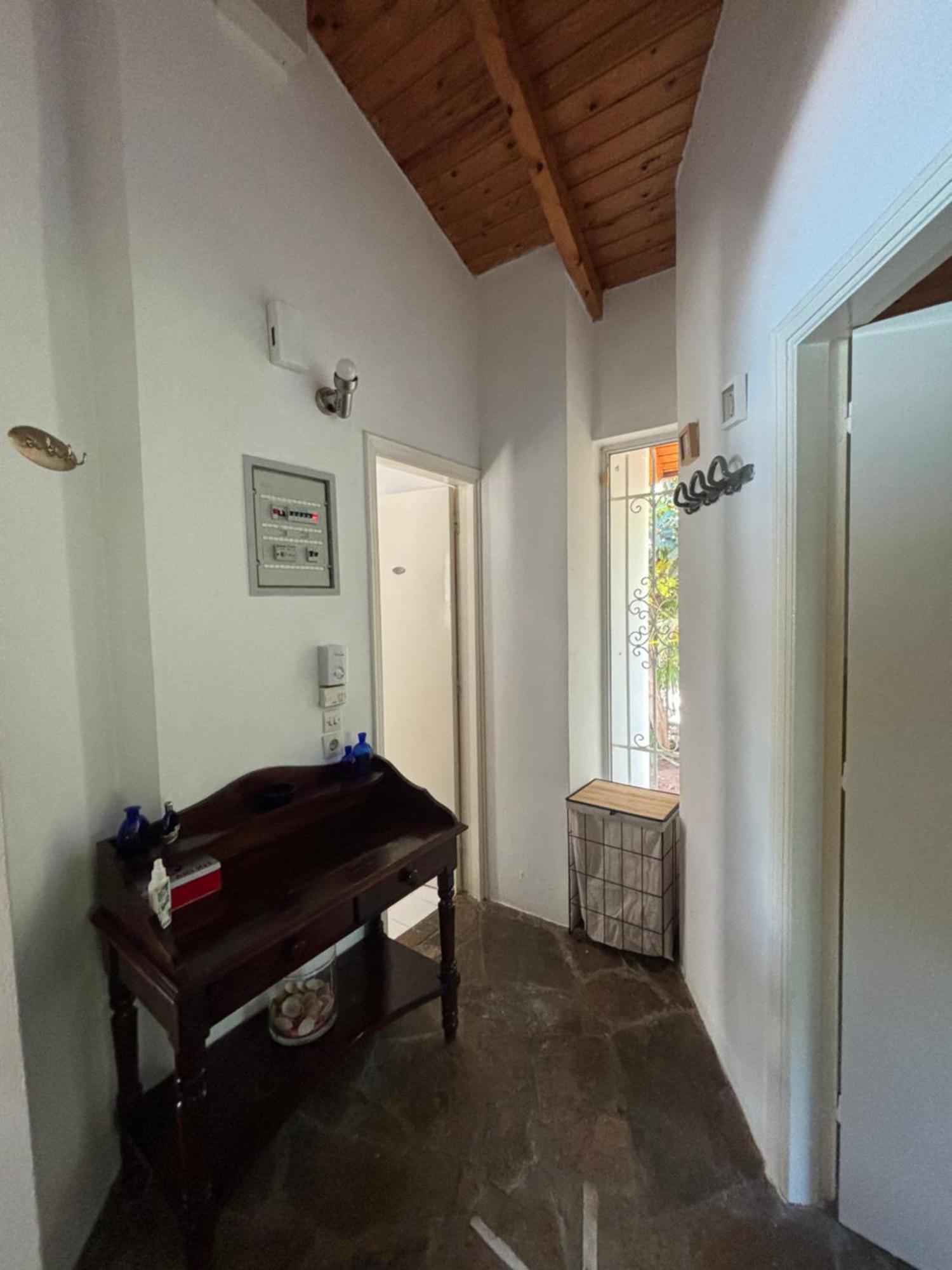 Country House With Pool And Big Garden Oropos Luaran gambar